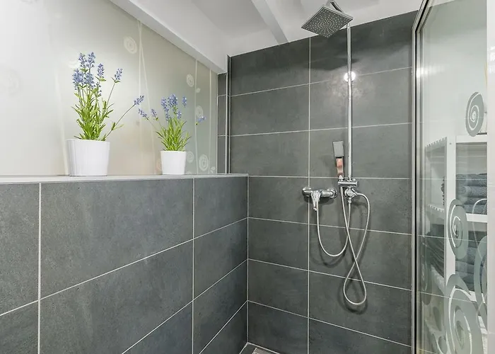 Apartament Trzaska Duplex Urban Lublana